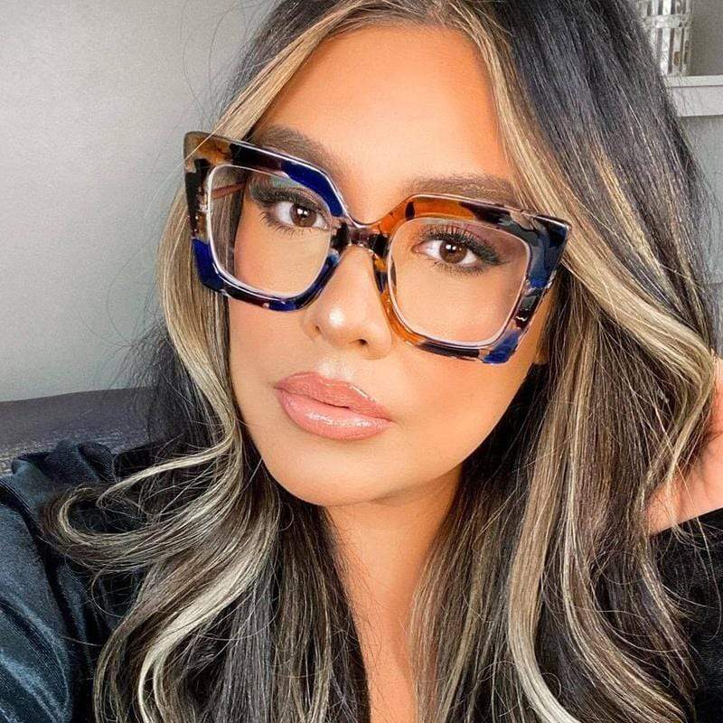 Stylish Tortoiseshell Sunglasses