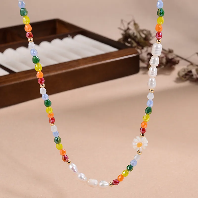 Colorful Daisy Beaded Necklace