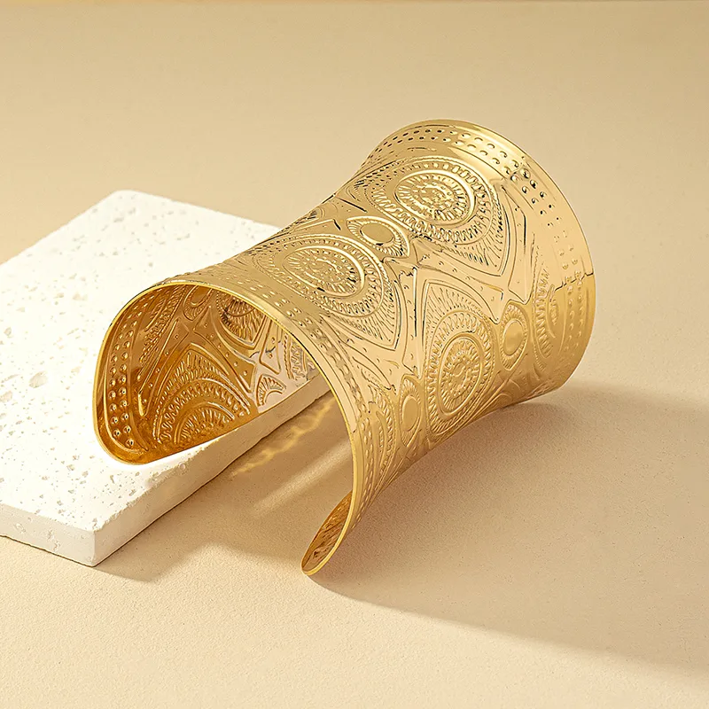 Elegant Women'S Bracelets